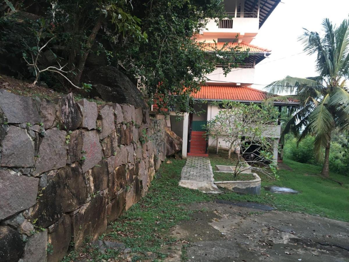 Rock House Hotel Unawatuna Kültér fotó